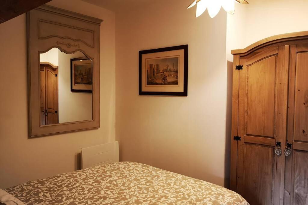 Aux 3 Maillets Apartment บัวร์ ภายนอก รูปภาพ